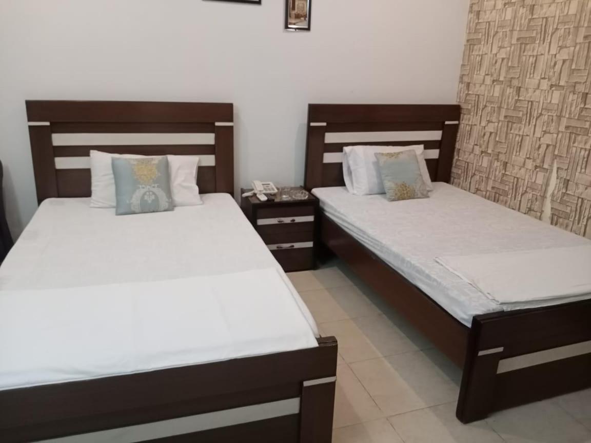 Al Raheem Guest House Hyderabad Eksteriør billede